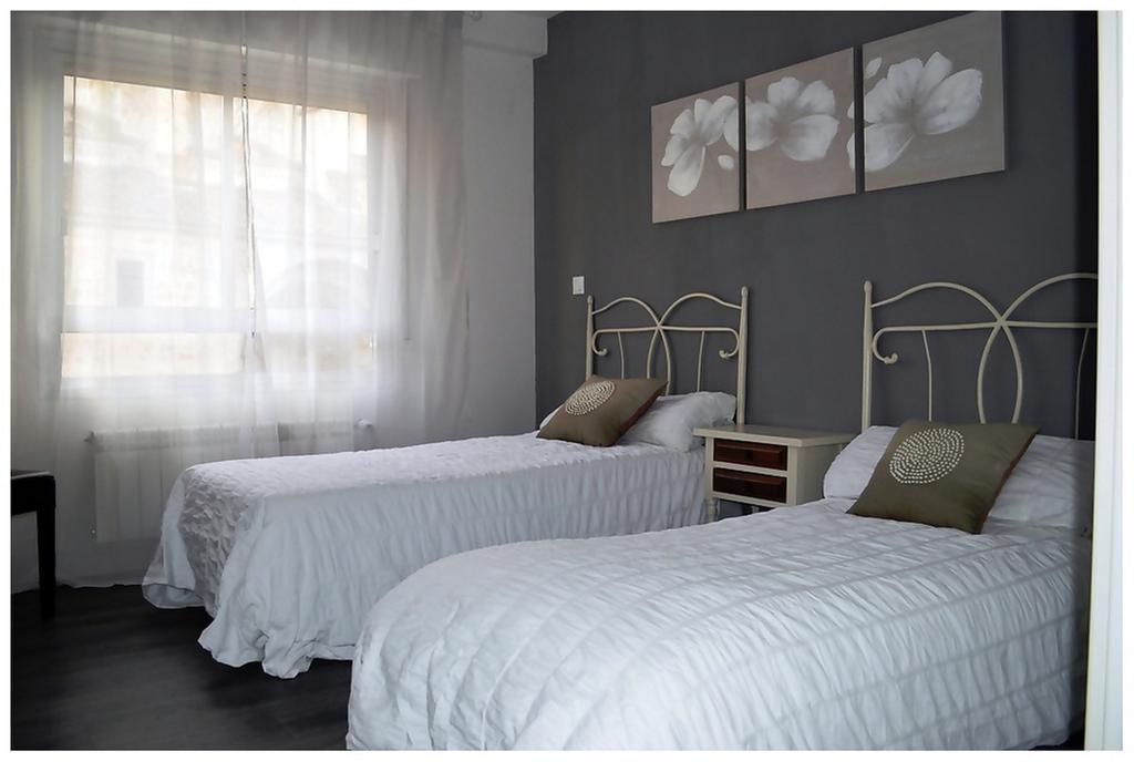Colegiata Home Talavera de la Reina Zewnętrze zdjęcie